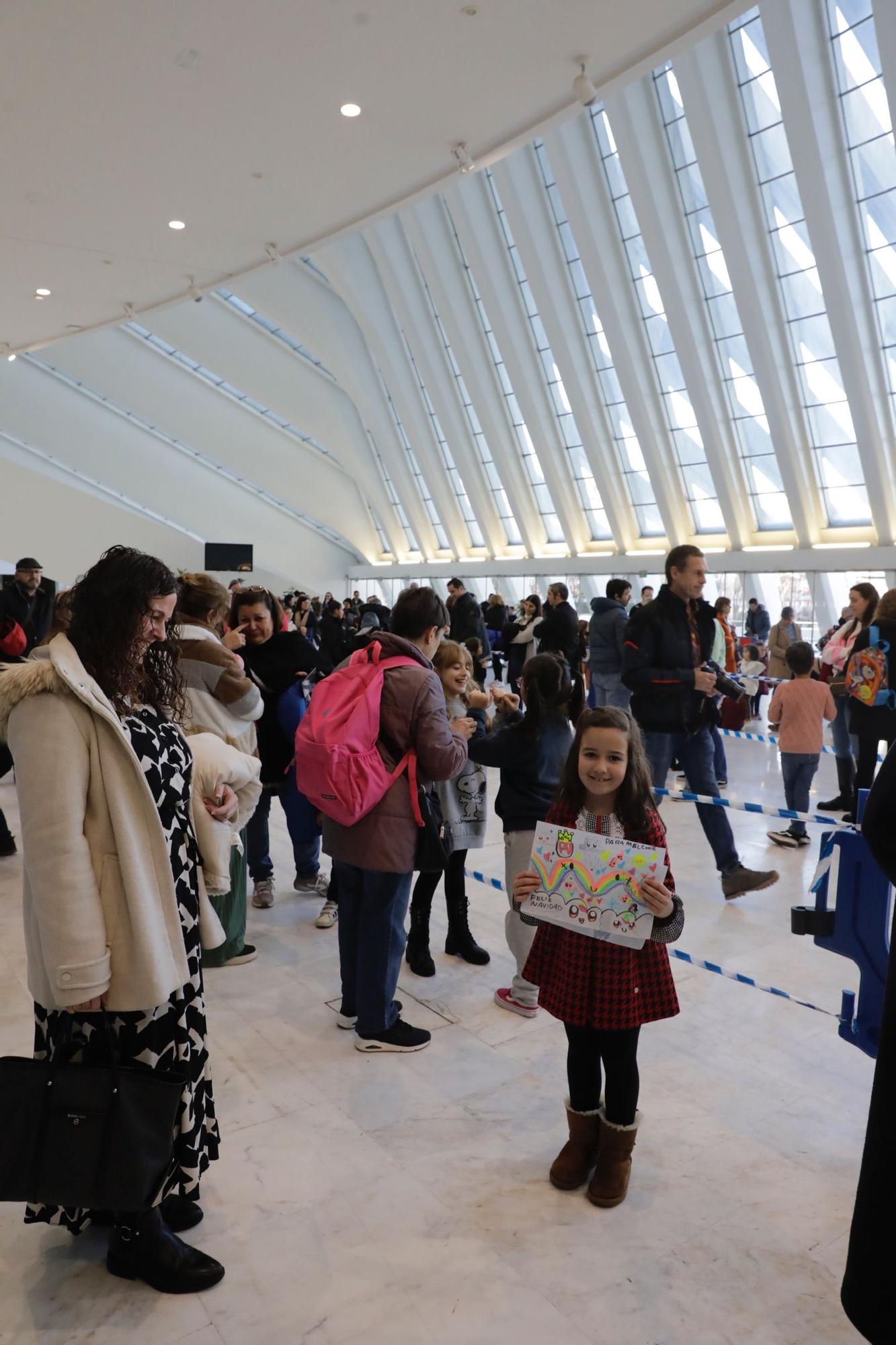 EN IMÁGENES: Los Reyes traen cola en el Calatrava