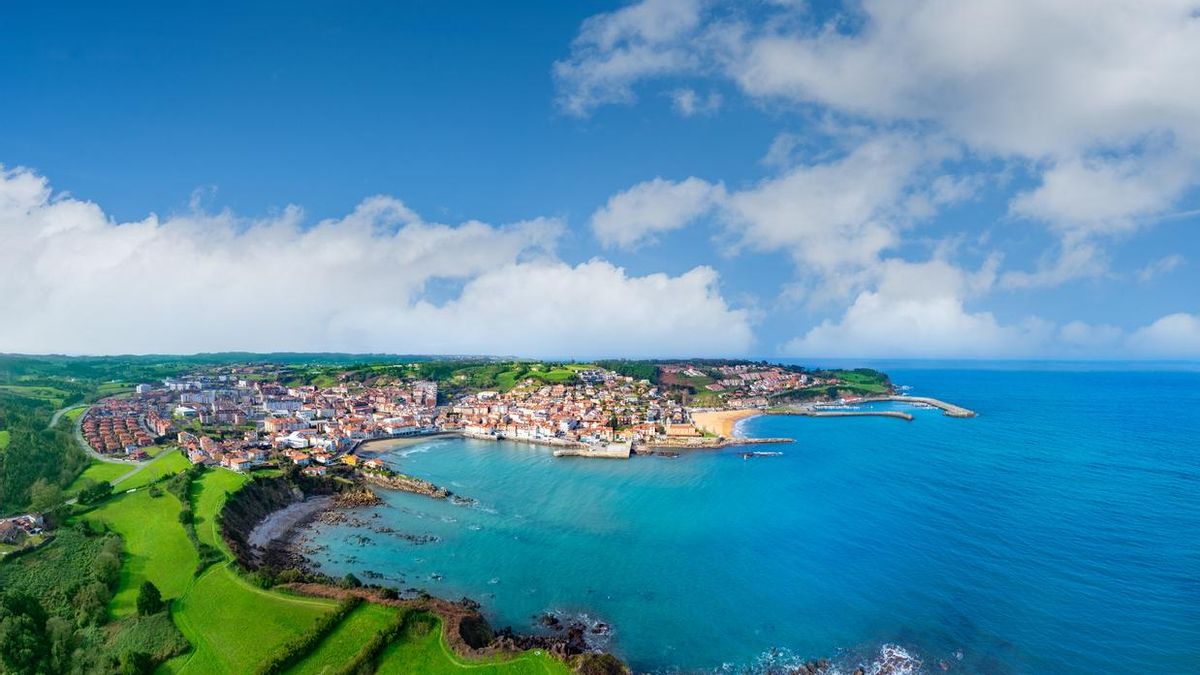 ¿Cobrar al turista por entrar a las playas? Un alcalde asturiano ya lo propuso hace 26 años