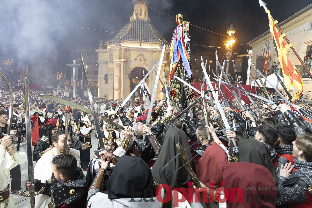 Fiestas de Caravaca | Procesión de día 3 de mayo (Procesión, parlamento y baño)