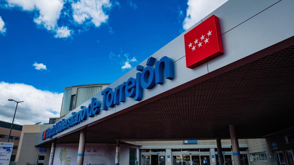 Madrid descarta irregularidades en el Hospital de Torrejón y defiende que sus listas de espera «están por debajo de la media» Madrid descarta irregularidades en el Hospital de Torrejón y defiende que sus listas de espera «están por debajo de la media»