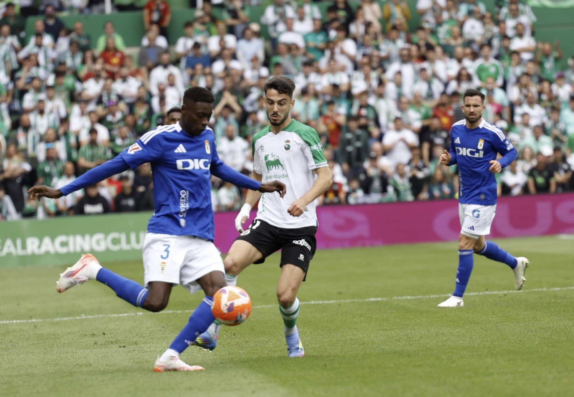 Así fue el partido entre el Real Oviedo y el Racing de Santander