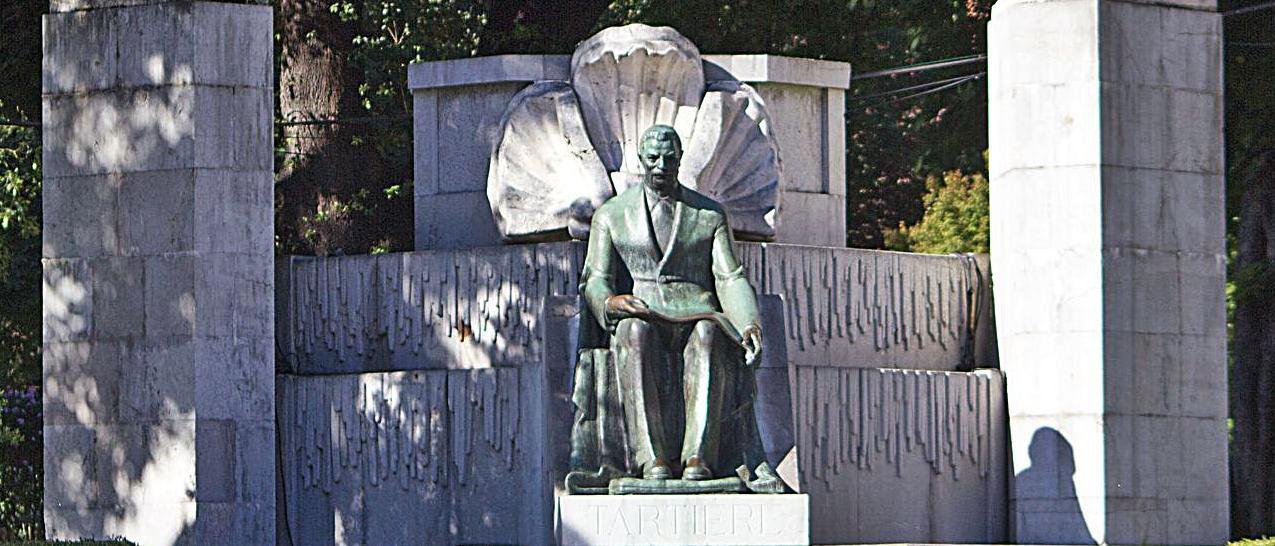 Monumento a José Tartiere.