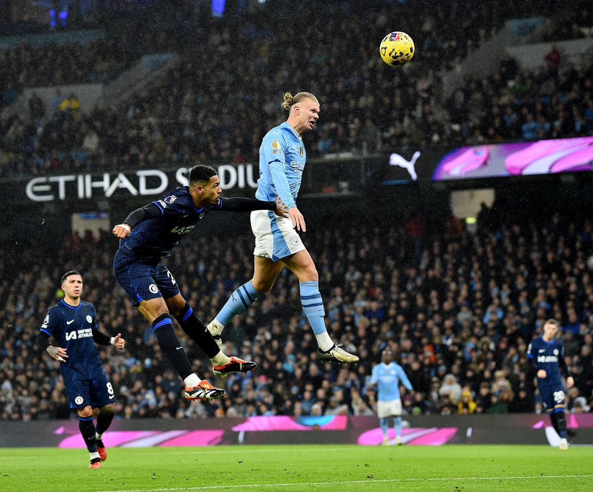 Haaland no pudo aprovechar sus oportunidades ante el Chelsea