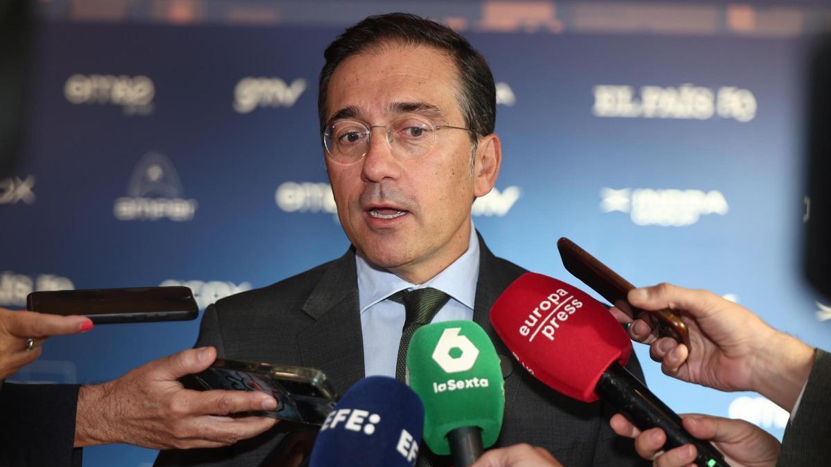 Albares ve  sintonía  en Vivas e Imbroda tras trasladarles el paquete para europeizar Ceuta y Melilla
