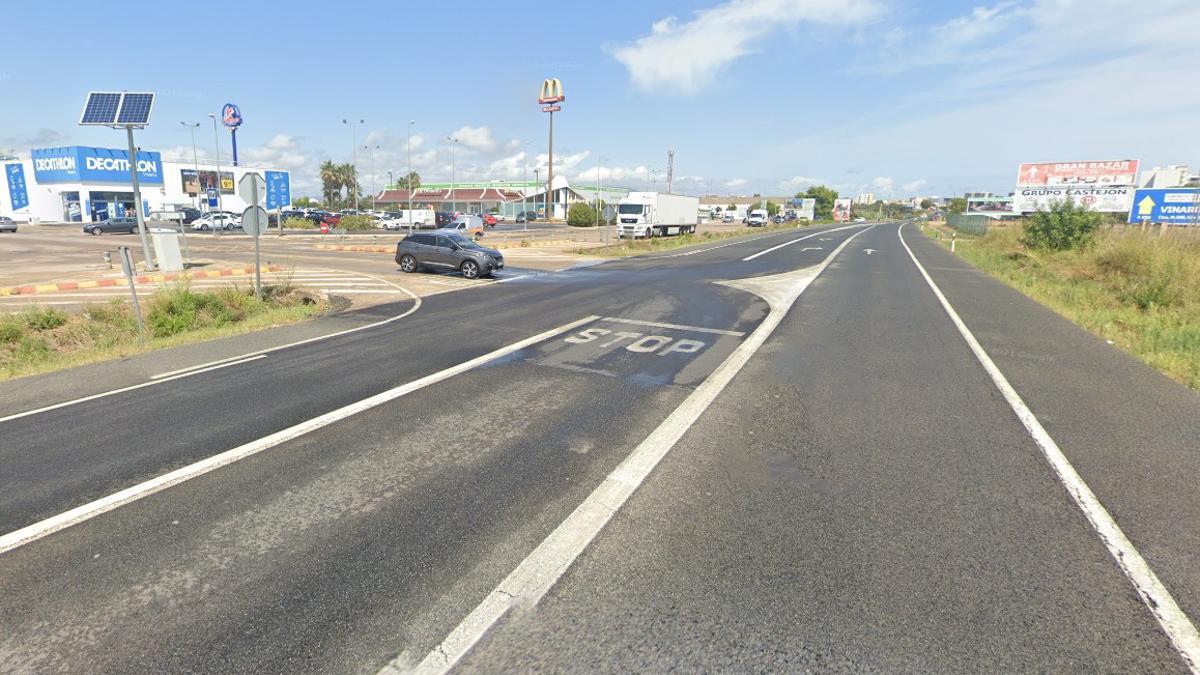 La finalidad es transformar la carretera en un nuevo vial que pueda ofrecer una mayor seguridad viaria a la antigua N-340, especialmente en los puntos más críticos de la carretera con construcción de seis rotondas.