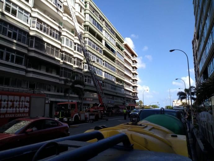 Incendio en la avenida Rafael Cabrera