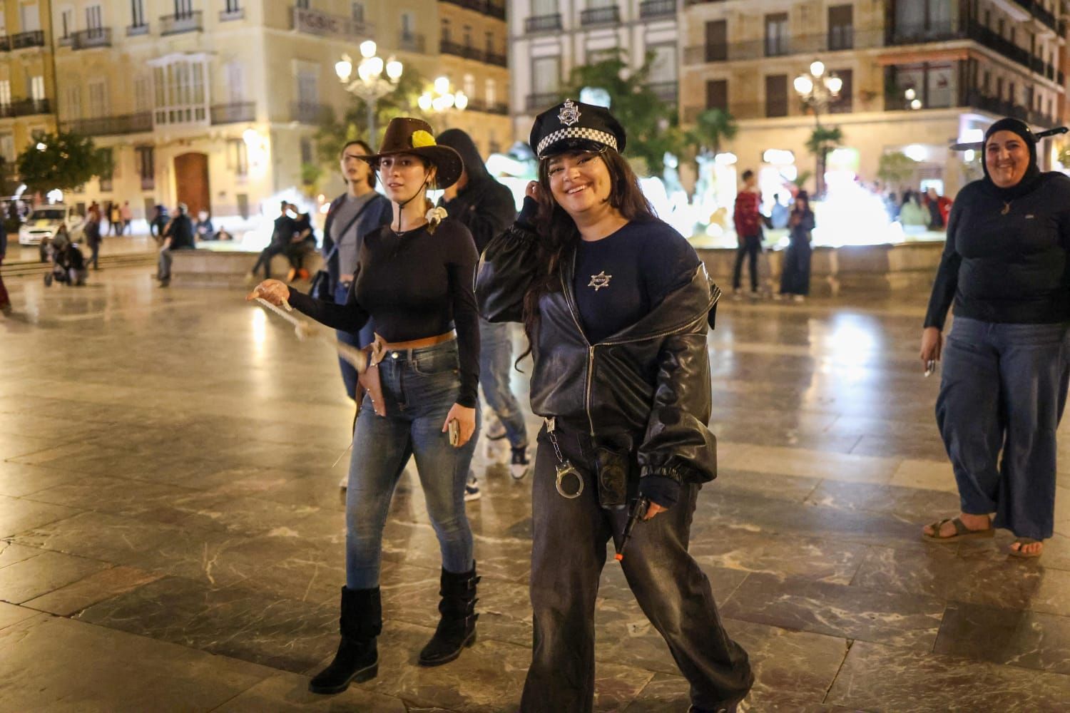 València se disfraza para celebrar Halloween