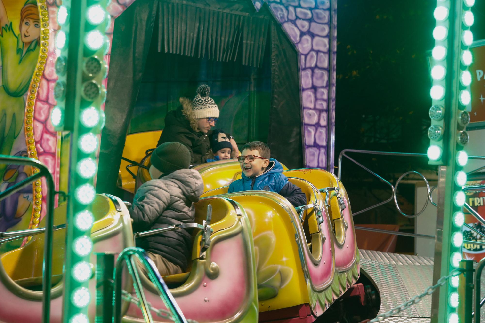 Las atracciones navideñas en la pista de La Exposición