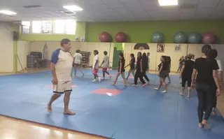 Bolígrafos, llaves o pintalabios para defenderse del agresor
