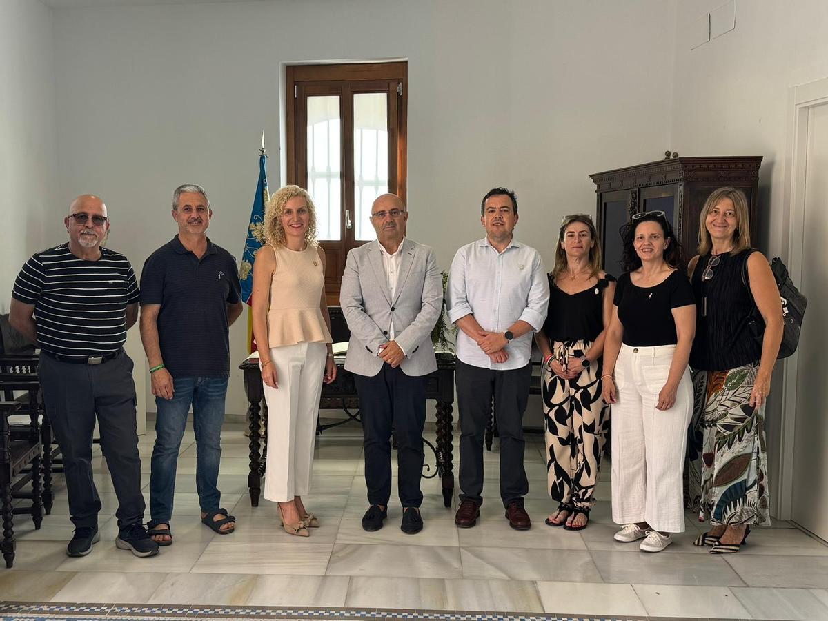 Visita del director general de Innovación a Meliana. Juan José Cortés.