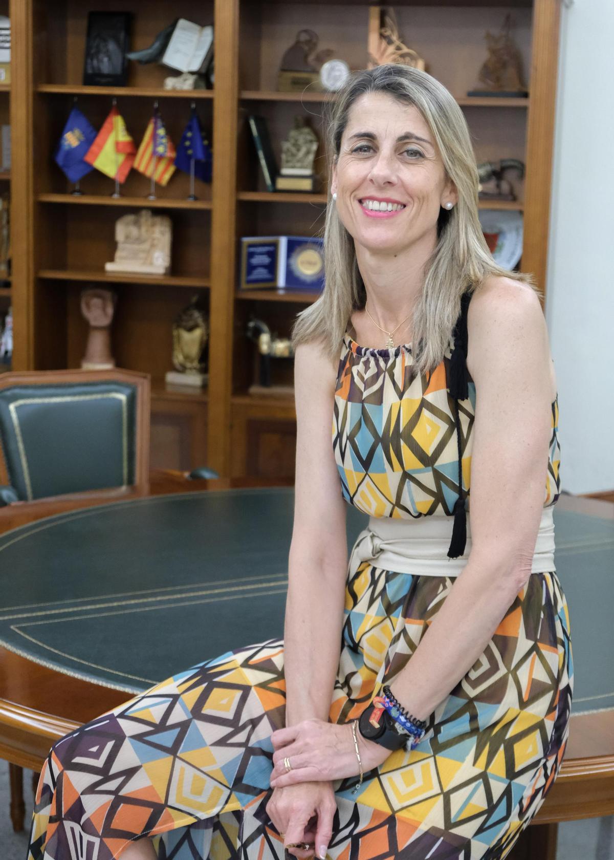 La alcaldesa de Crevillent, Lourdes Aznar, después de la entrevista