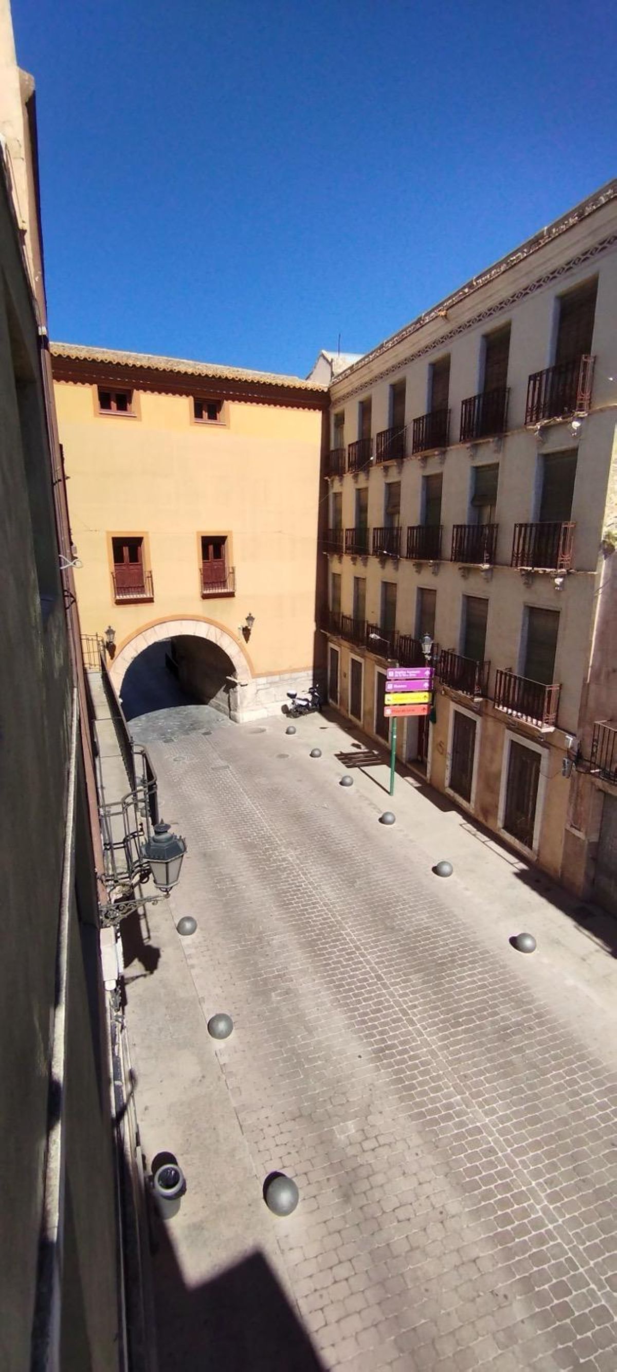 Así se encontraba la fachada antes de la intervención