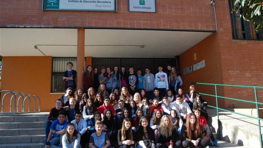 Escolares británicos visitan el IES Grupo Cántico de intercambio