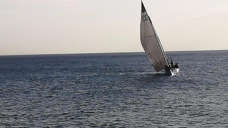 El &#039;Puerto del Arrecife&#039; gana el encuentro de Vela Latina Canaria