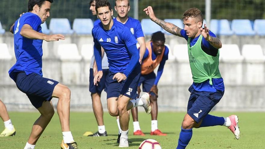 El Oviedo ensaya con los canteranos