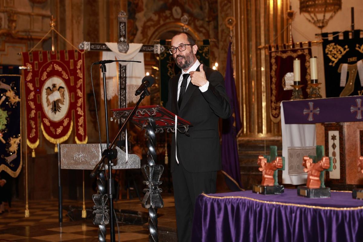 Miguel Ángel Ferrández durante el pregón de la Semana Santa callosina 2026
