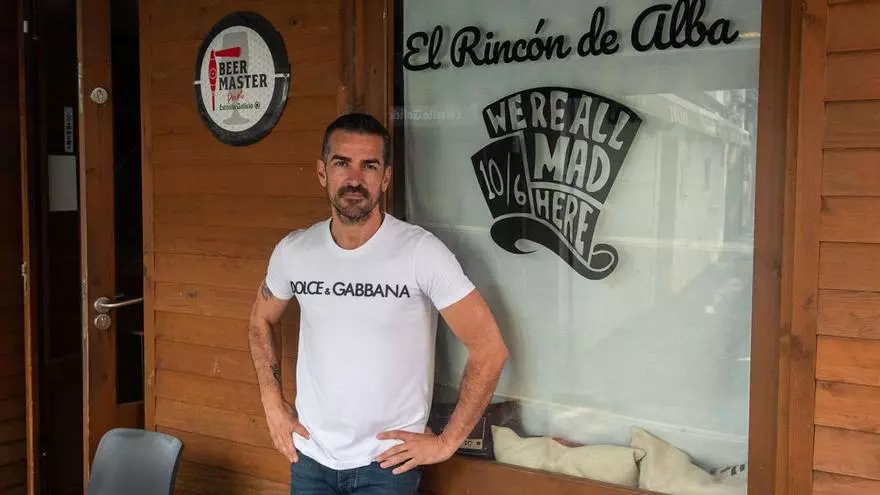 El hostelero Iago Cagiao se despide de El Rincón de Alba tras una década en la Franja