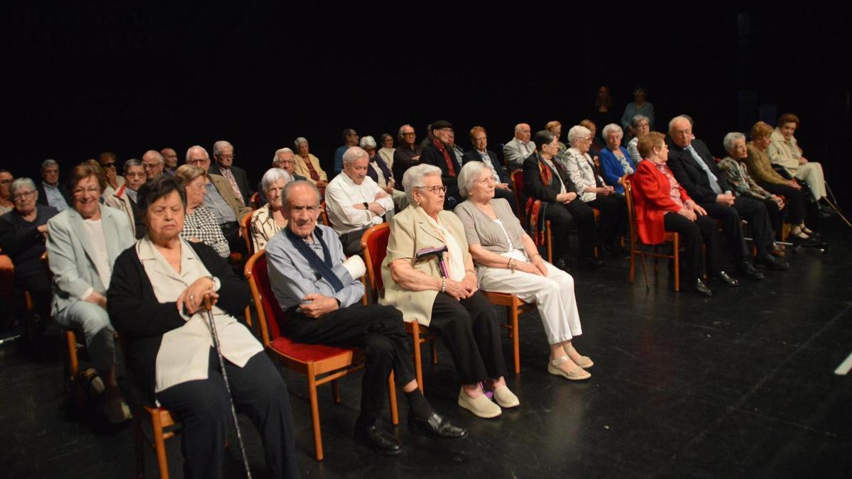 Figueres homenatja la generació de 1936 amb la medalla de les Fires