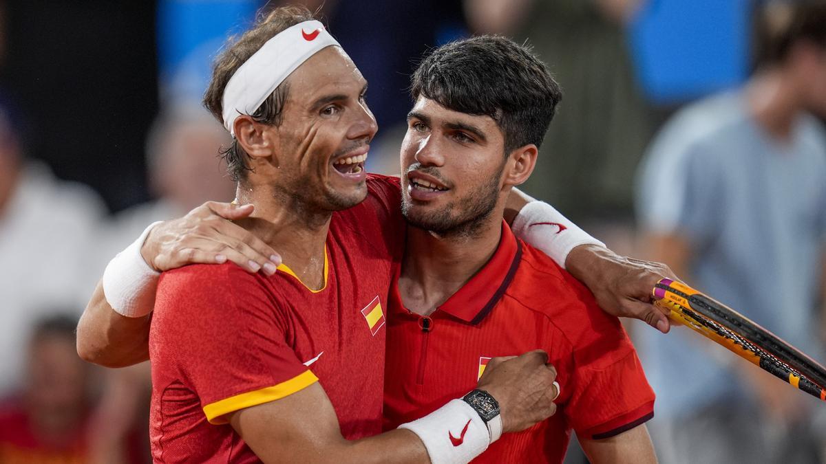 Rafa Nadal y Carlos Alcaraz, juntos en un partido con España