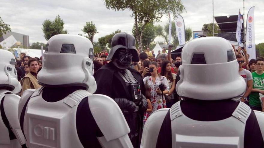 Desfile de soldados de &quot;Star Wars&quot; en la anterior edición de Metrópoli en Gijón.
