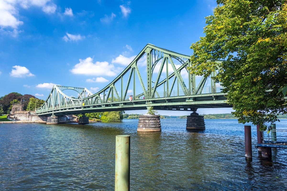 Puente de los espías
