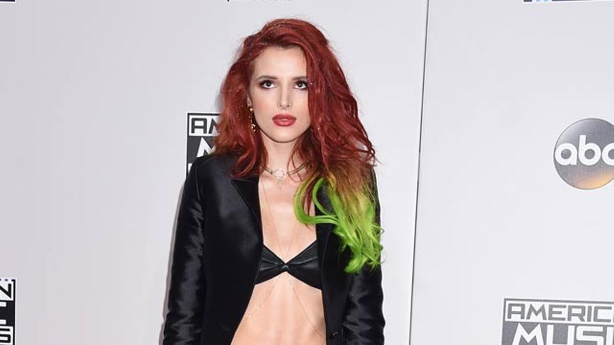 Bella Thorne en los American Music Awards 2016