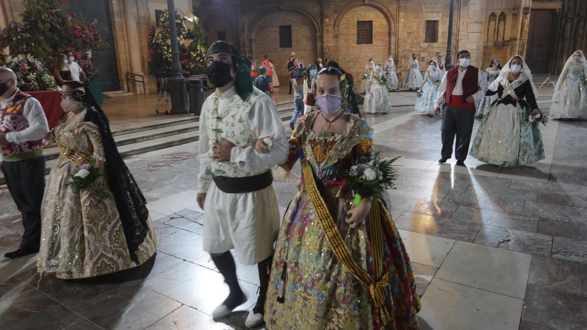 Búscate en el segundo día de Ofrenda por la calle de Caballeros (entre las 21.00 y las 22.00 horas)