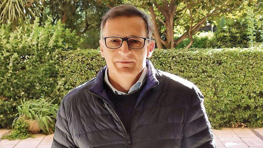 Jesús Díez Manglano: «Los médicos tenemos miedo al repunte que vendrá en enero»