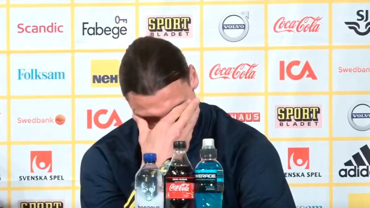 Aunque no sepas sueco, te emocionarás al verlo... ¡Ibrahimovic rompe a llorar en plena rueda de prensa!