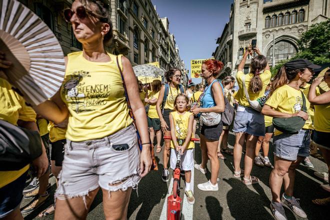La Fiscalía pide rechazar la demanda de la CGT por la infiltración de dos mossos en una asamblea de profesores