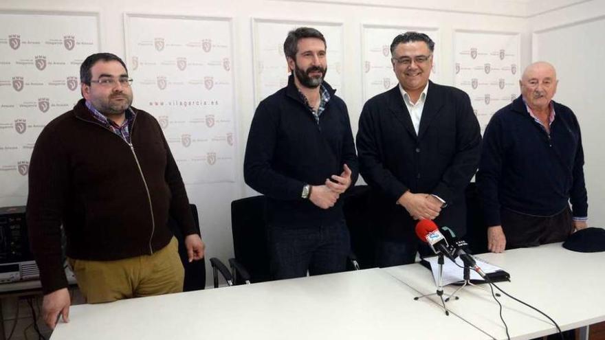 Lino Mouriño, Alberto Varela, Julio Flores y Jesús Vidal presentaron la campaña de donación. // Noé Parga