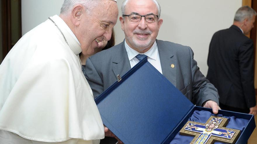 Al servicio de la Iglesia