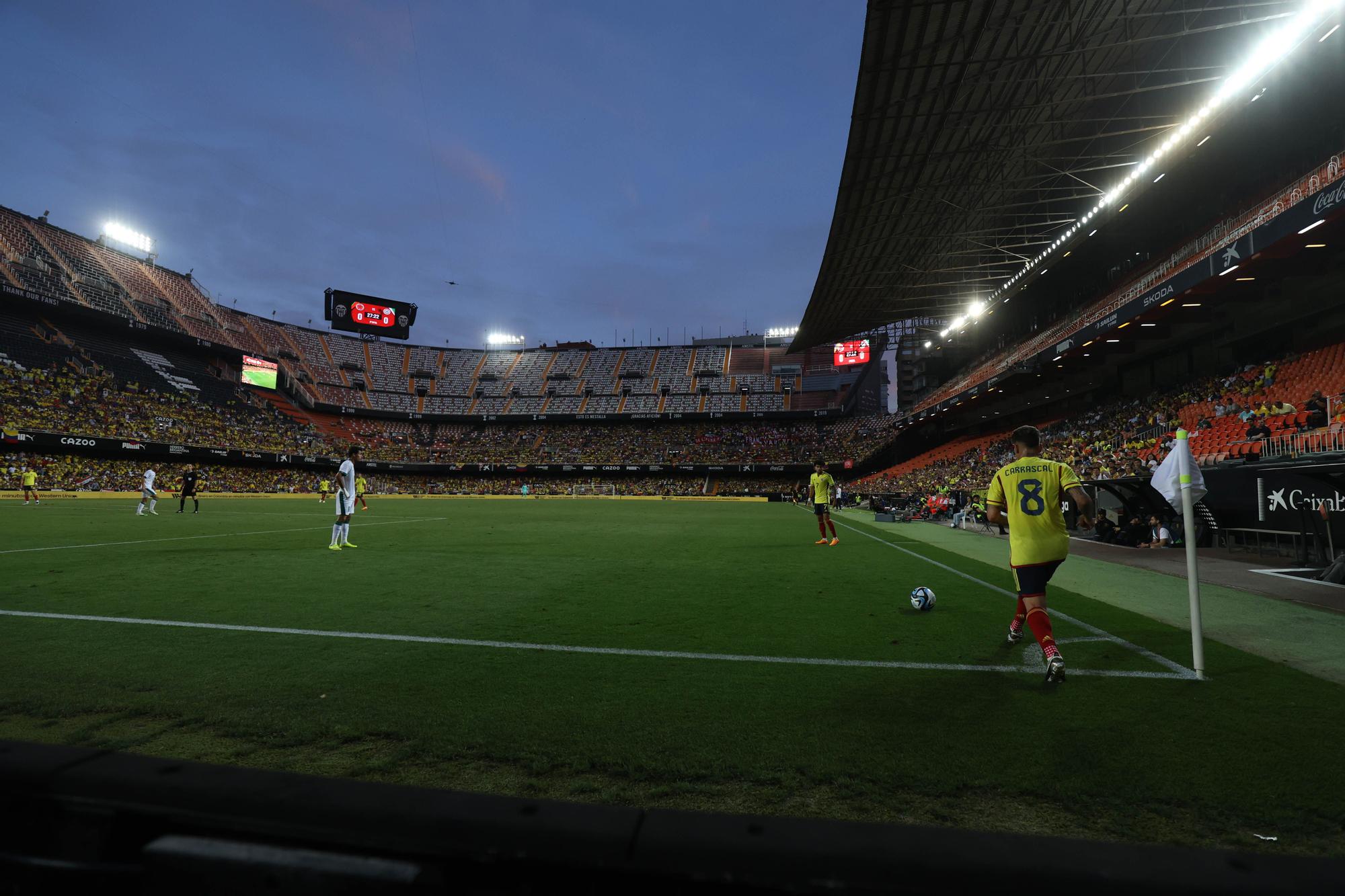 Colombia tiñó de amarillo las gradas de Mestalla