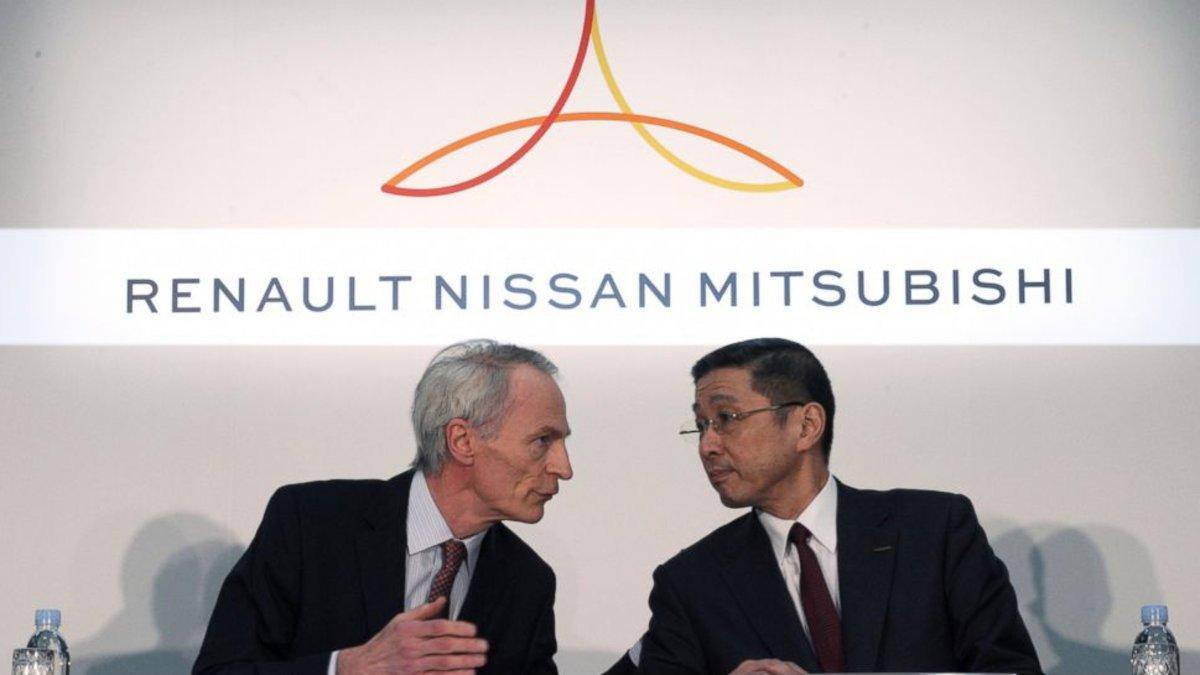 Jean-Dominique Senard (izquierda) e Hiroto Saikawa, CEO de Nissan.