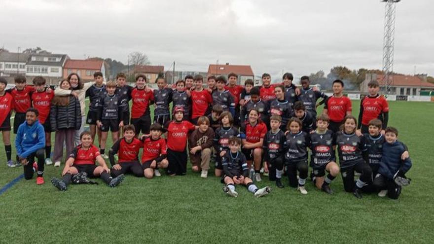 Foto de familia del último partido del Coreti M14.