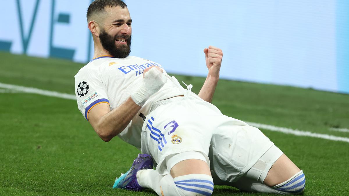 El agua alcalina es uno de los secretos del buen estado de forma de Benzema.