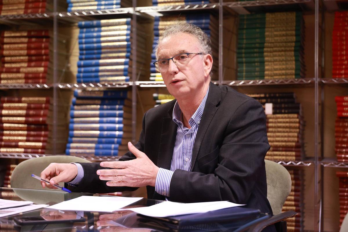 Quintana en la Hemeroteca de El Periódico