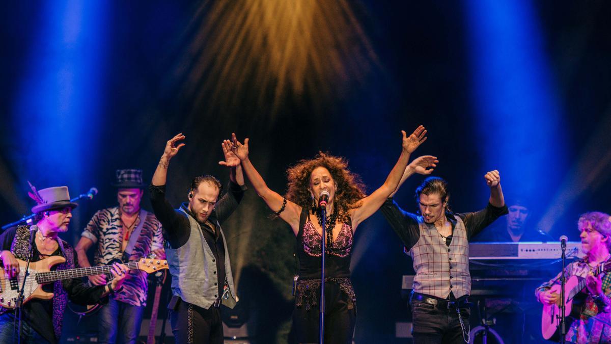 Concierto Rosario en Murcia | La cantante Rosario celebrará la primavera  ciezana en marzo