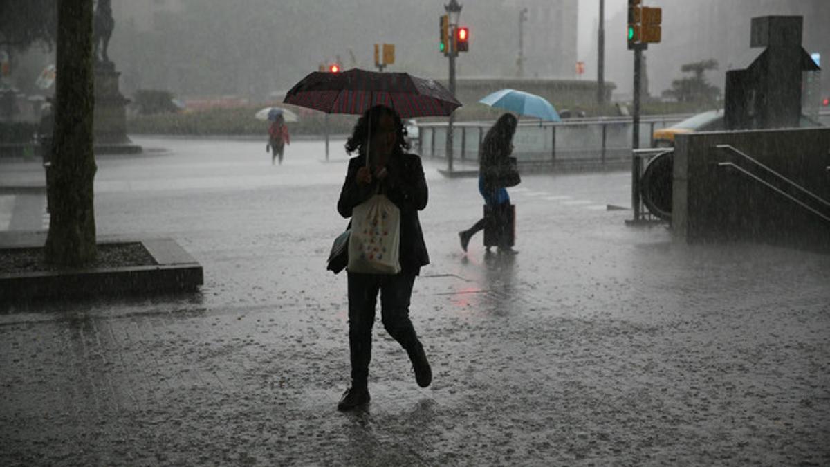 Día de lluvia en Barcelona, el pasado junio.