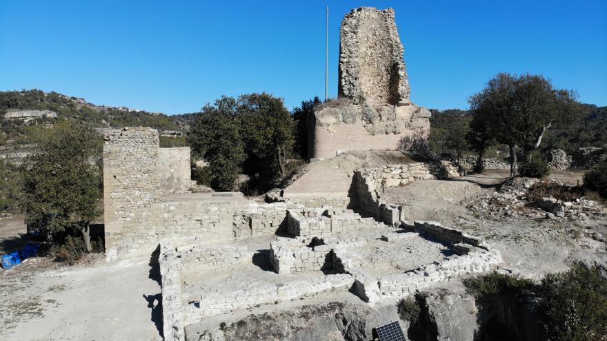 Calders restaura la muralla del castell i fa noves excavacions al seu entorn