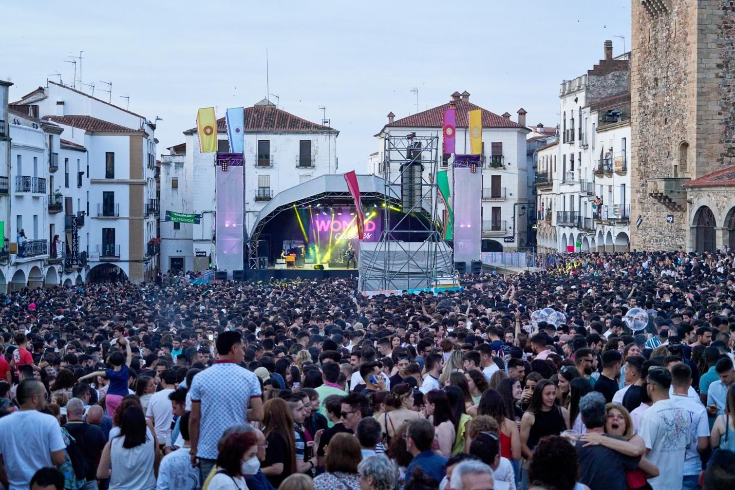 La plaza Mayor llena en una edición pasada de Womad.