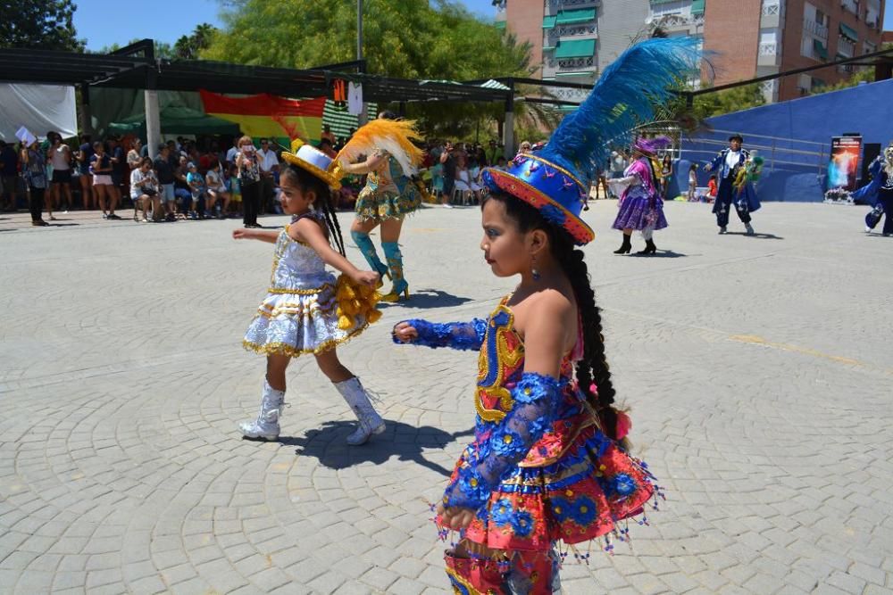Homenaje a Bolivia en el Jardín de la Seda de Murcia