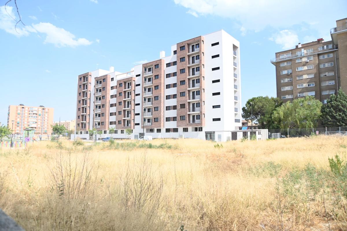 Parcelas de la avenida Cataluña donde se construirán nuevas viviendas.