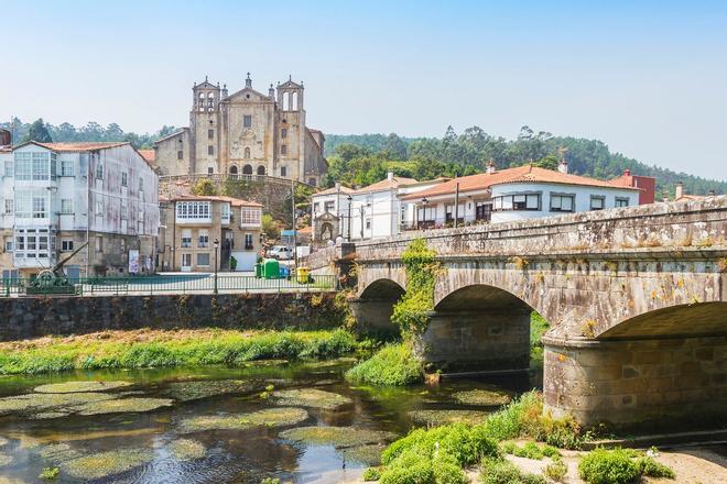 Padrón, Castro Valente, descubren un castillo