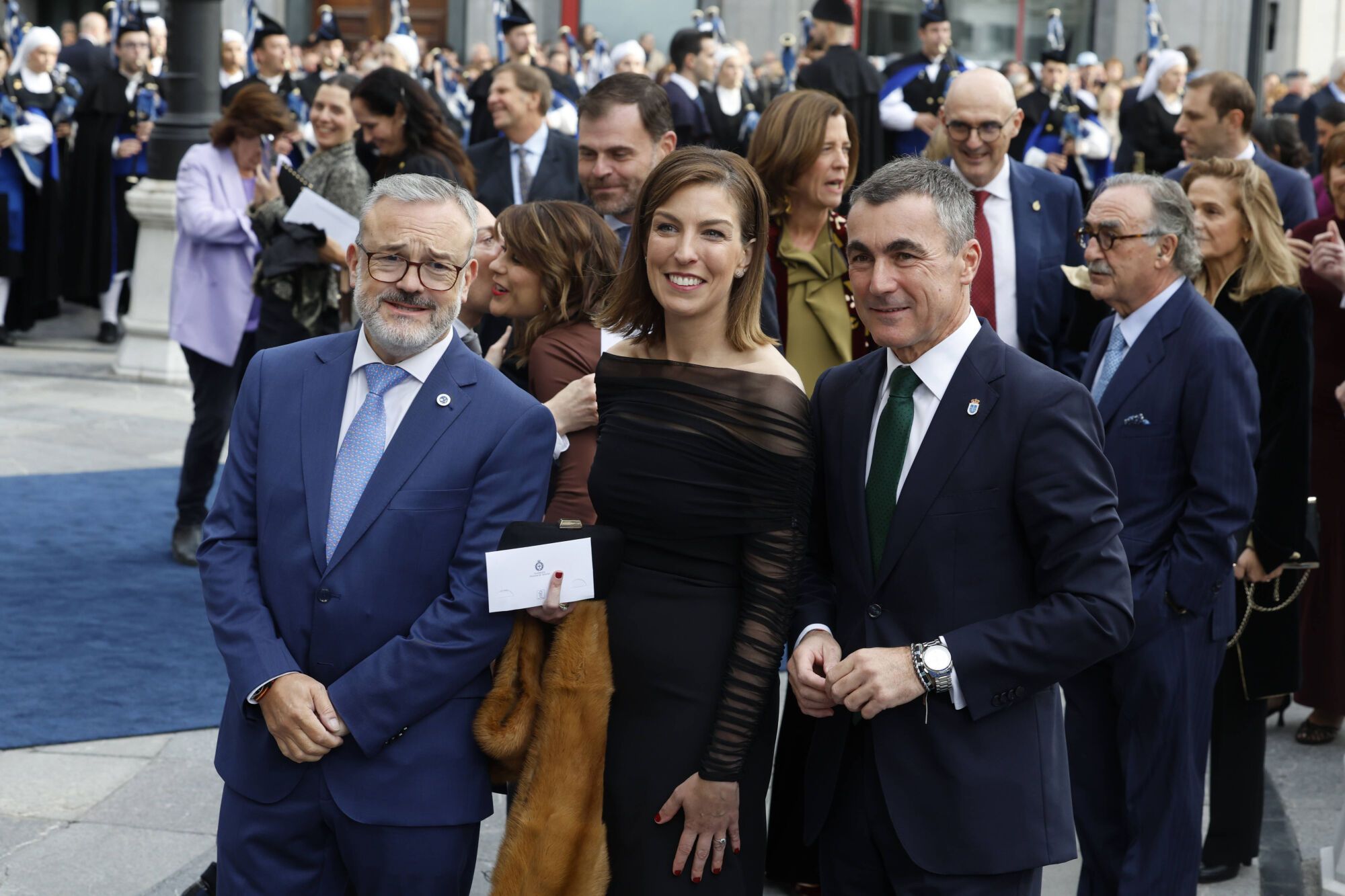  Así fue la llegada de los invitados a los premios "Princesa de Asturias" y su paso por la alfombra azul