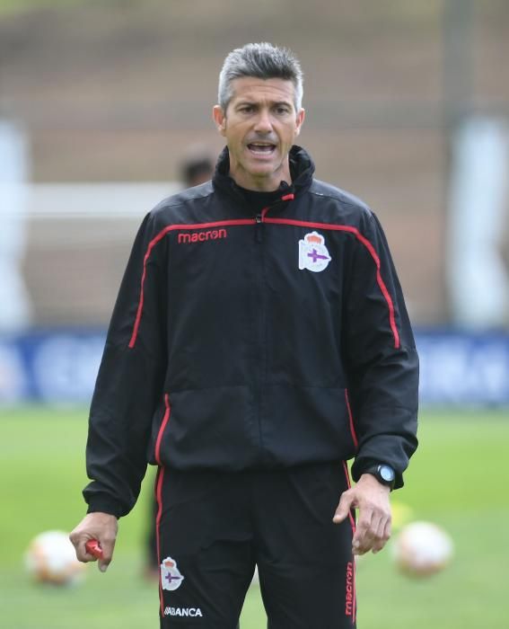 El nuevo técnico blanquiazul se pone al frente del equipo. El segundo entrenador Fabián Rivero y el preparador físico Moisés del Hoyo se unen junto a Martí al cuerpo técnico del primer equipo.