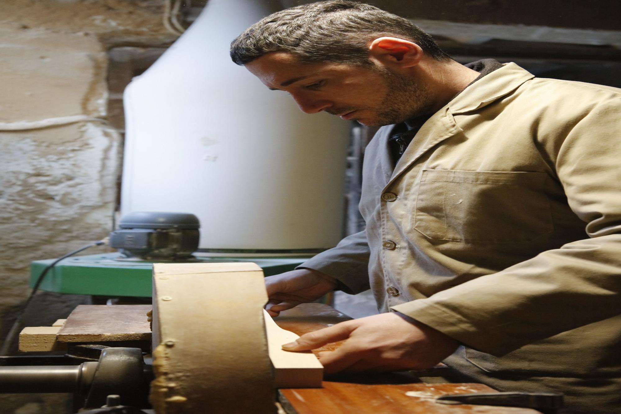 Zu Besuch beim Traditionsbetrieb für Schaukelstühle auf Mallorca, Balancins Gelabert in Manacor