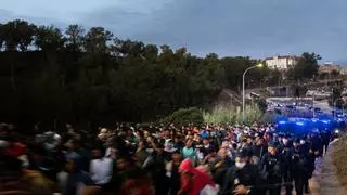 Más de 860 migrantes de Ceuta son ubicados en una nueva instalación temporal acondicionada