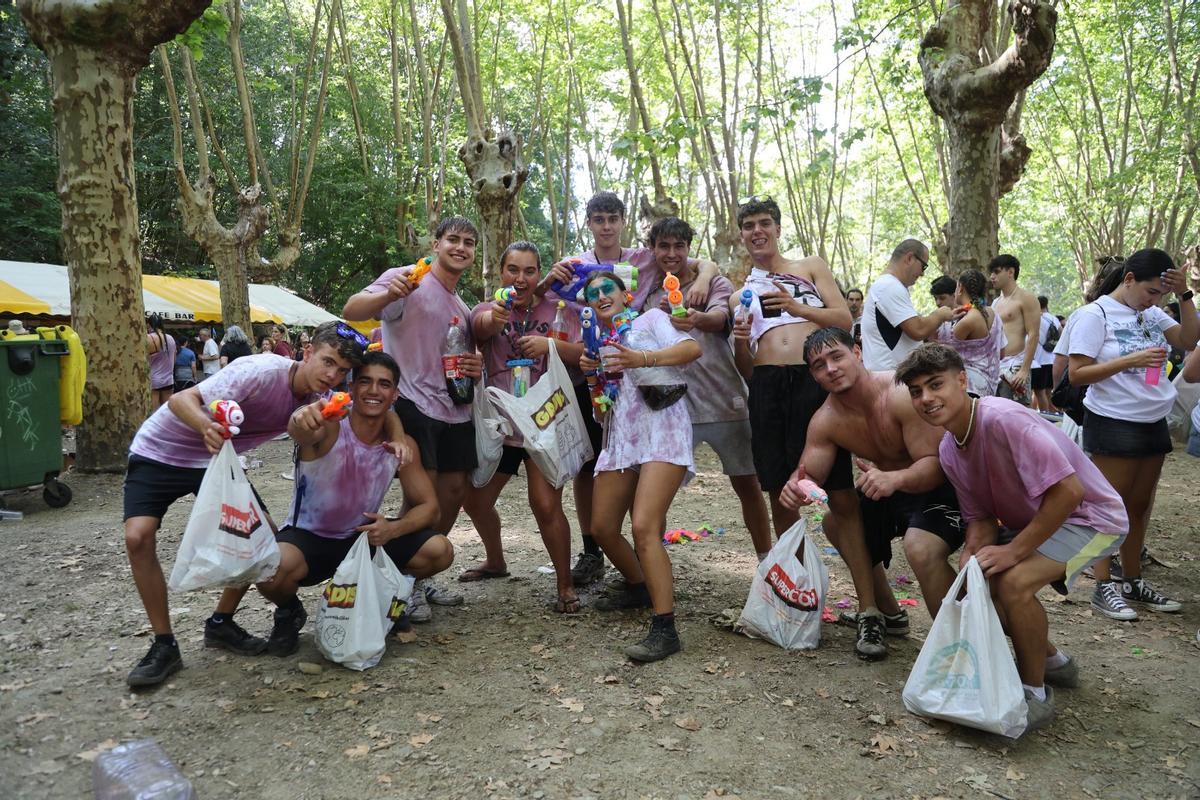 Las dos caras de Os Caneiros: así es la fiesta más refrescante de Betanzos Las dos caras de Os Caneiros: así es la fiesta más refrescante de Betanzos