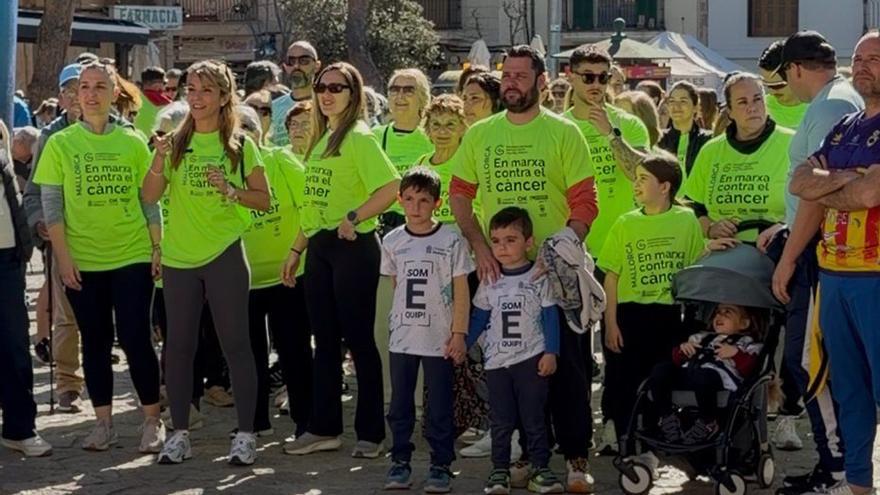 Andratx acoge una masiva marcha solidaria contra el cáncer